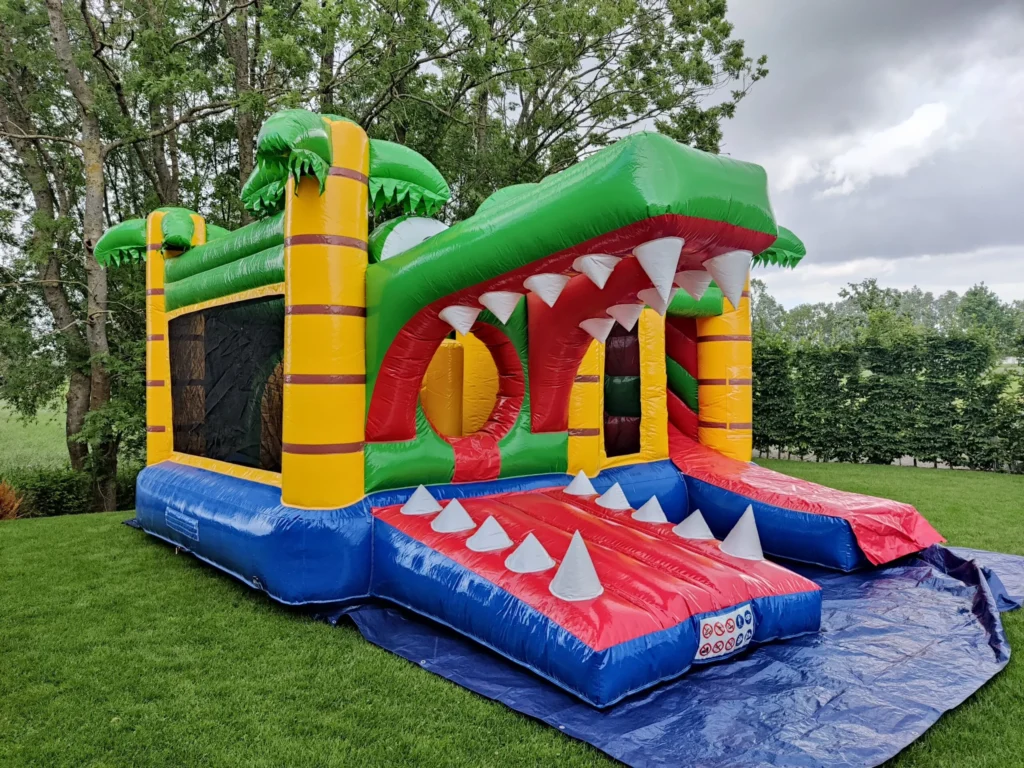 Krokodil Avontuur – Het Springkasteel dat Eruit Springt